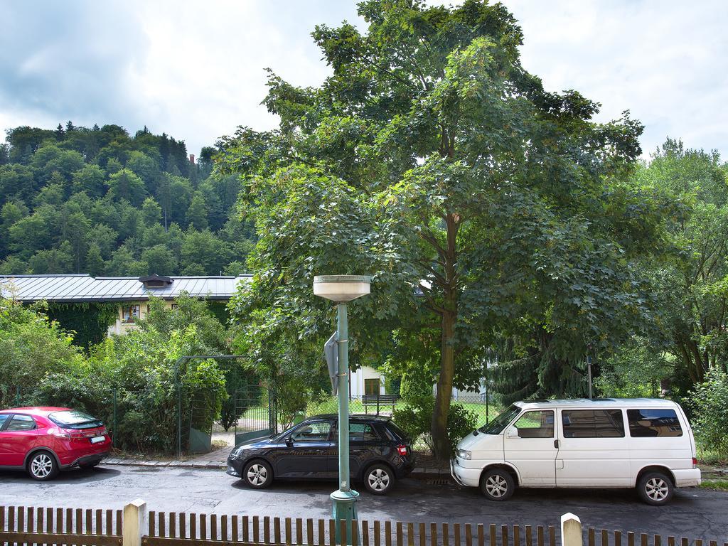 Lyra Apartments Karlovy Vary Chambre photo