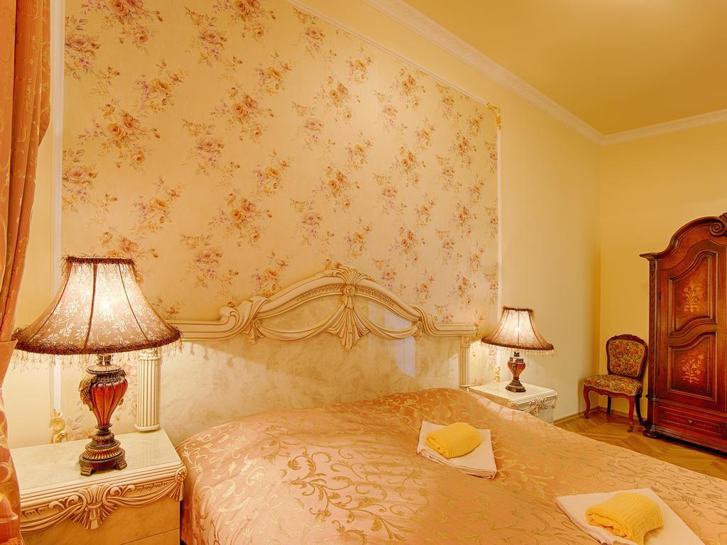 Lyra Apartments Karlovy Vary Chambre photo