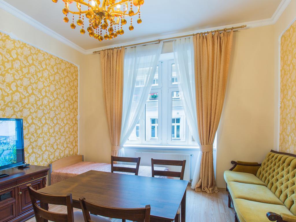 Lyra Apartments Karlovy Vary Chambre photo