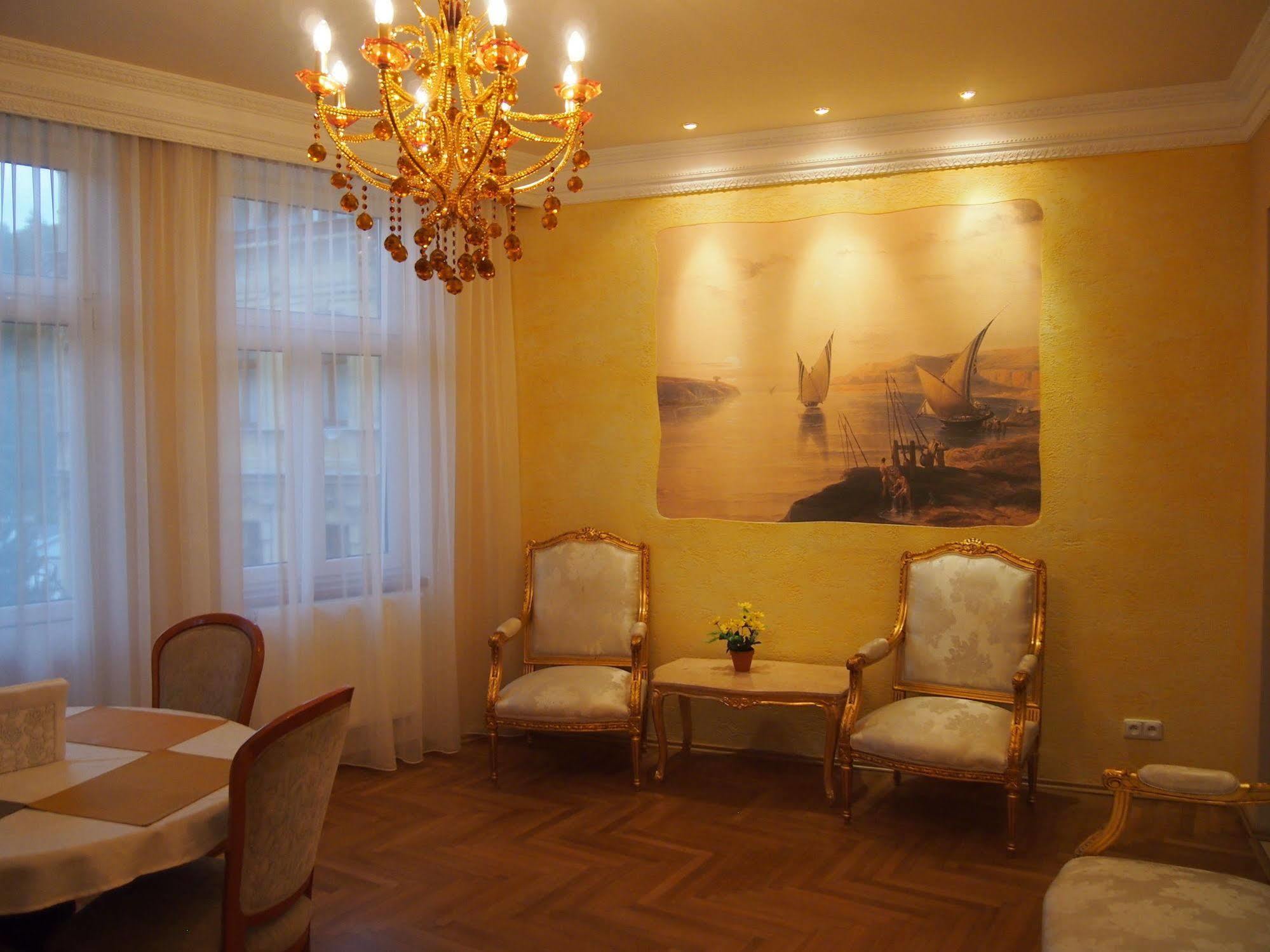 Lyra Apartments Karlovy Vary Extérieur photo