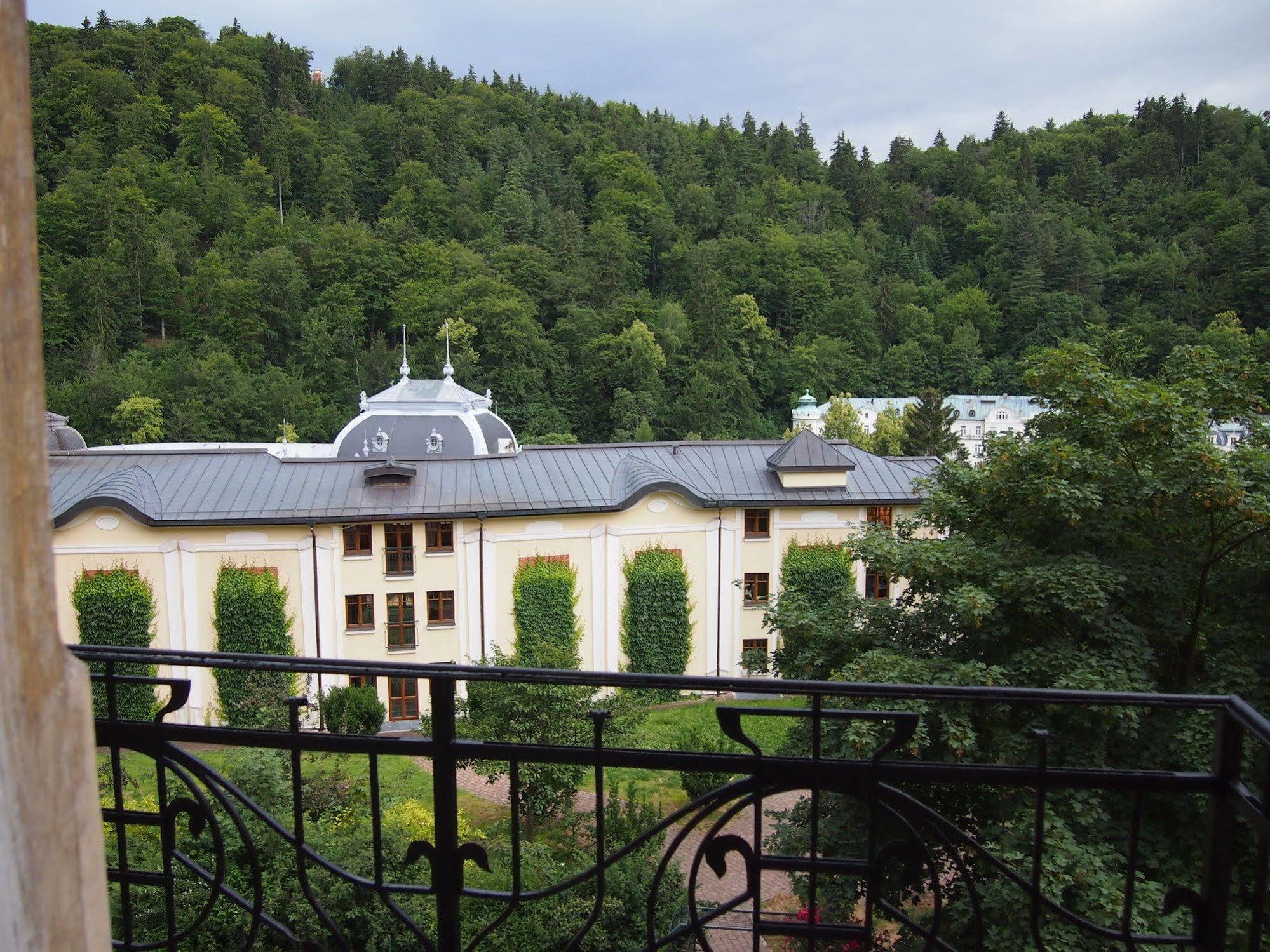 Lyra Apartments Karlovy Vary Extérieur photo